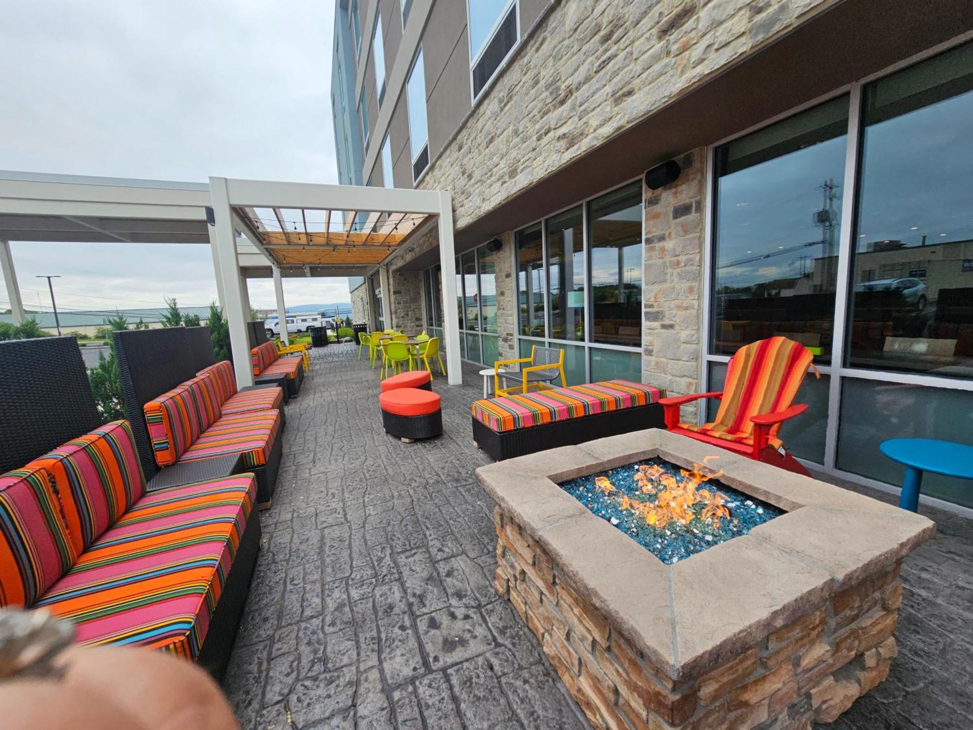 Home2 Suites By Hilton Allentown Bethlehem Airport Exterior photo